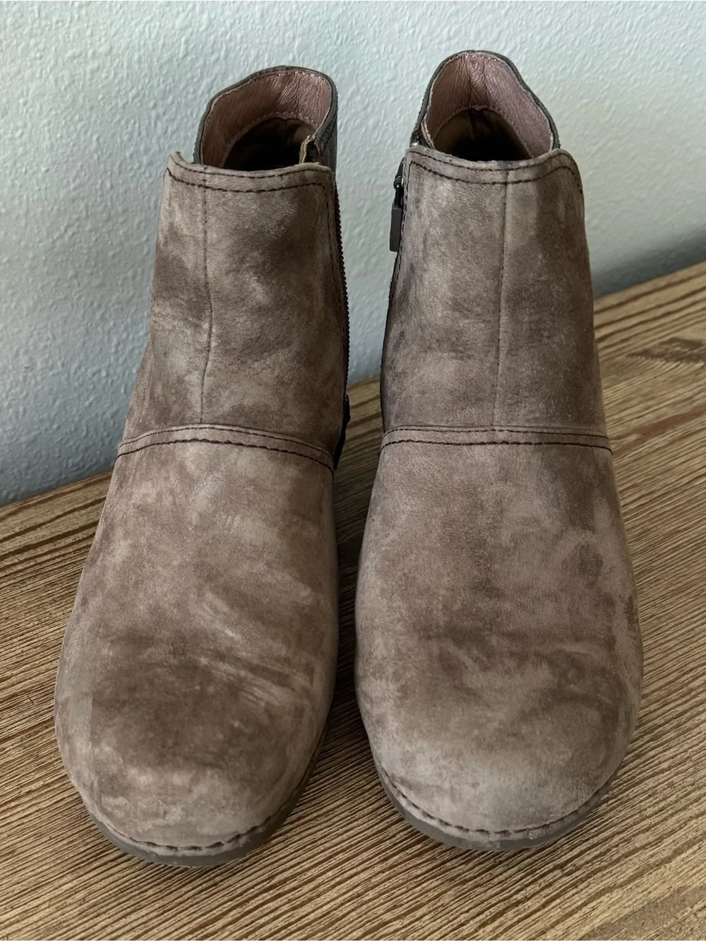 Dansko 41 Women’s brown leather/metallic side buckle ankle boots heeled 10.5/11